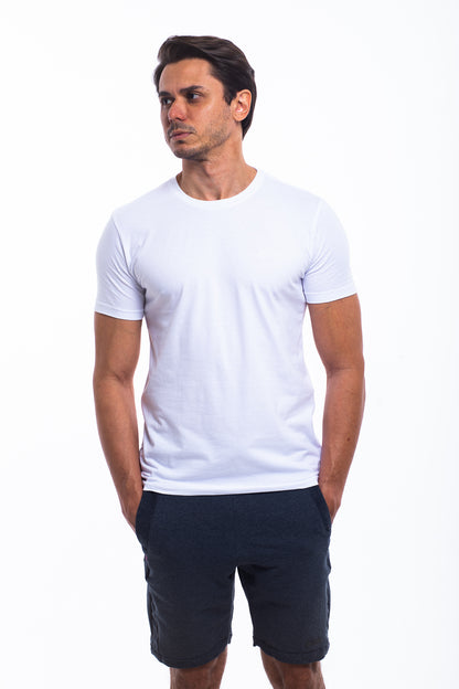Camiseta Básica Branco Logo Nuca