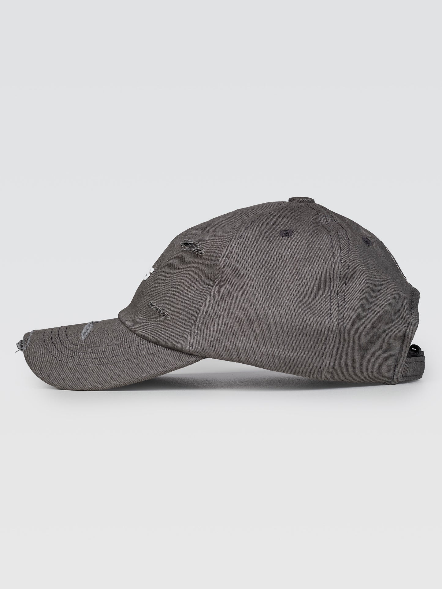 Boné Dad Hat Destroyed Cinza