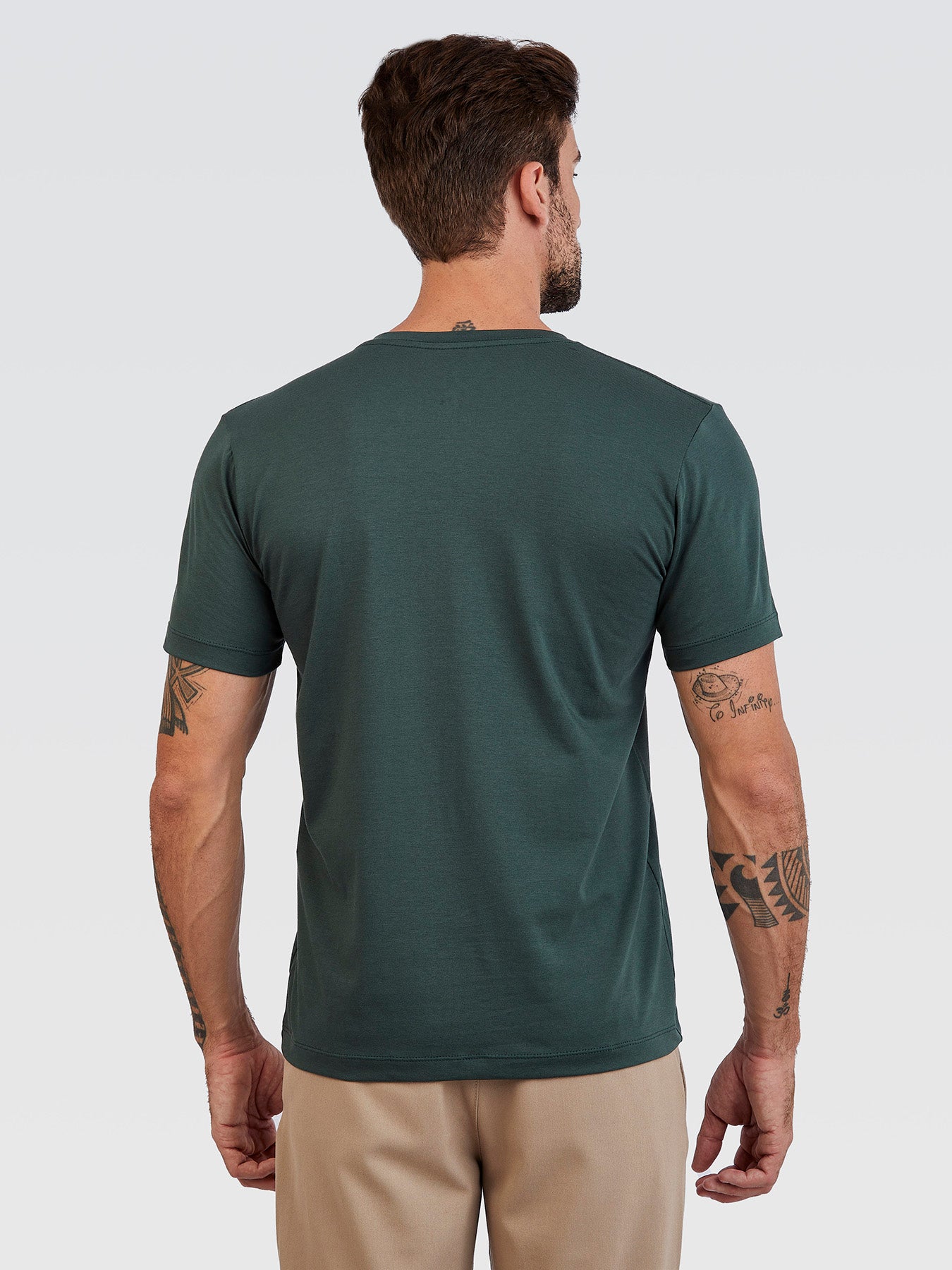 Camiseta Básica Verde Bosque Logo Verde
