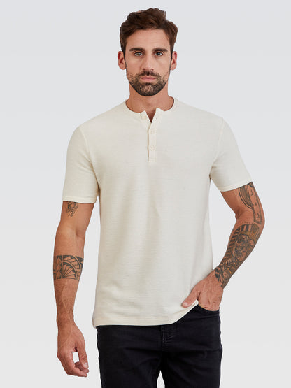 Camiseta Henley Textura Horizonte Creme
