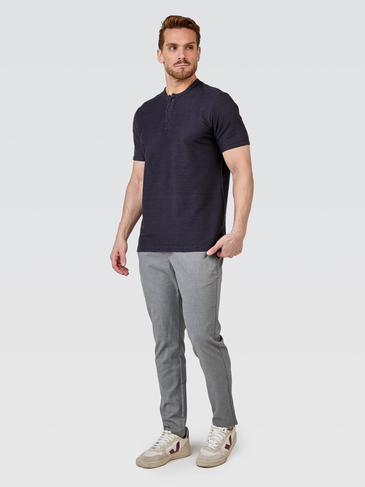 Camiseta Henley Textura Horizonte Azul Escuro