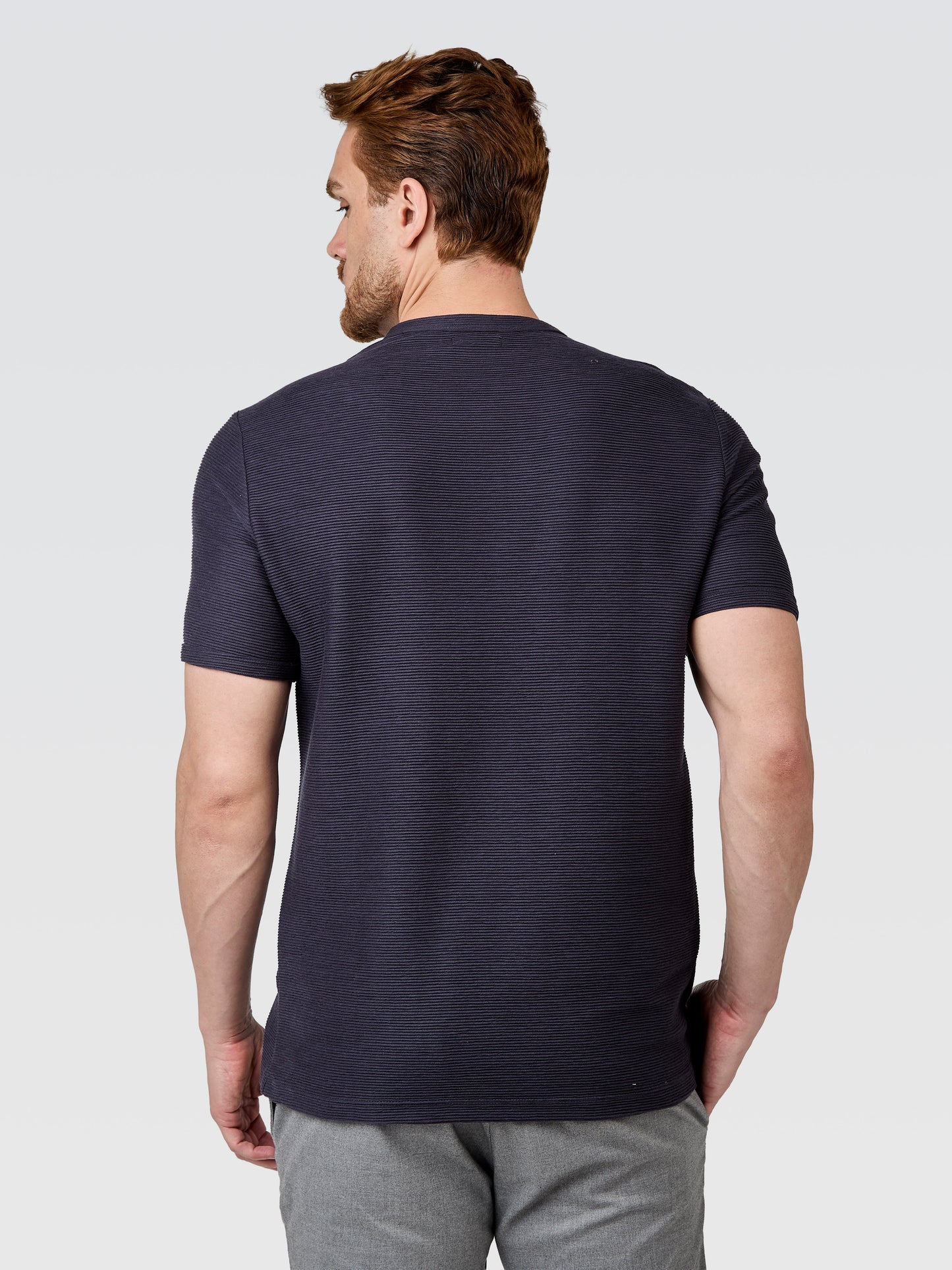 Camiseta Henley Textura Horizonte Azul Escuro