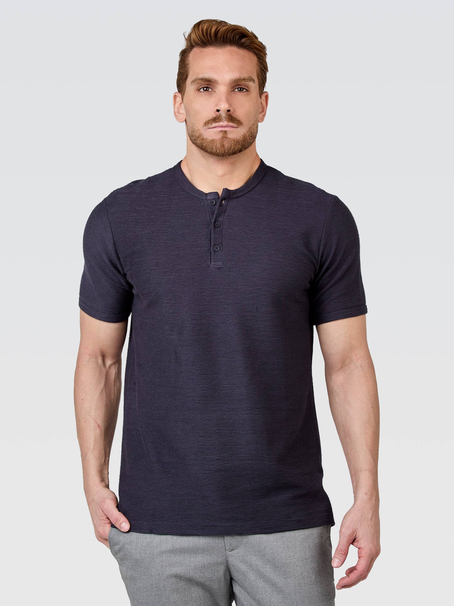 Camiseta Henley Textura Horizonte Azul Escuro