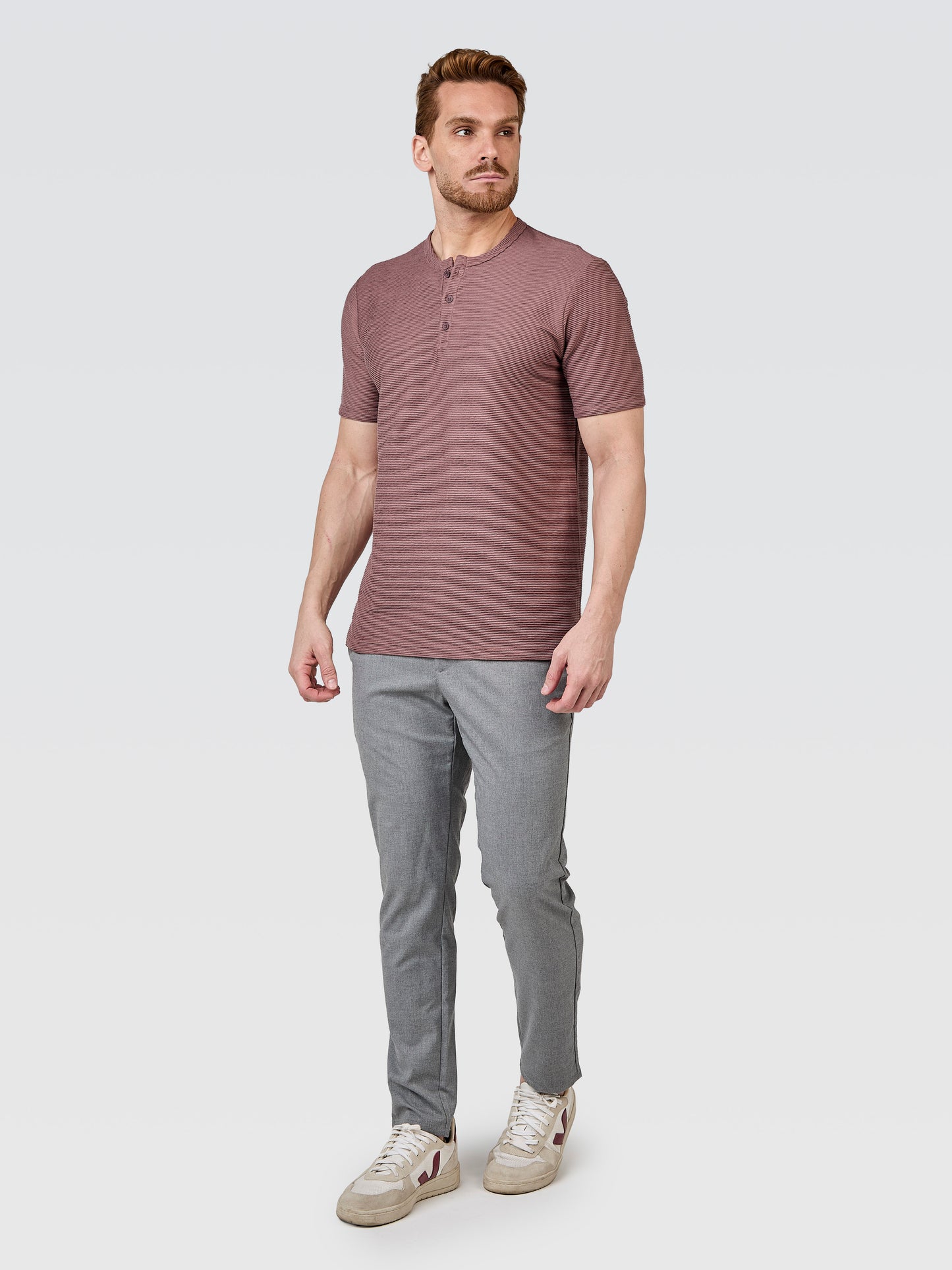 Camiseta Henley Textura Horizonte Chocolate