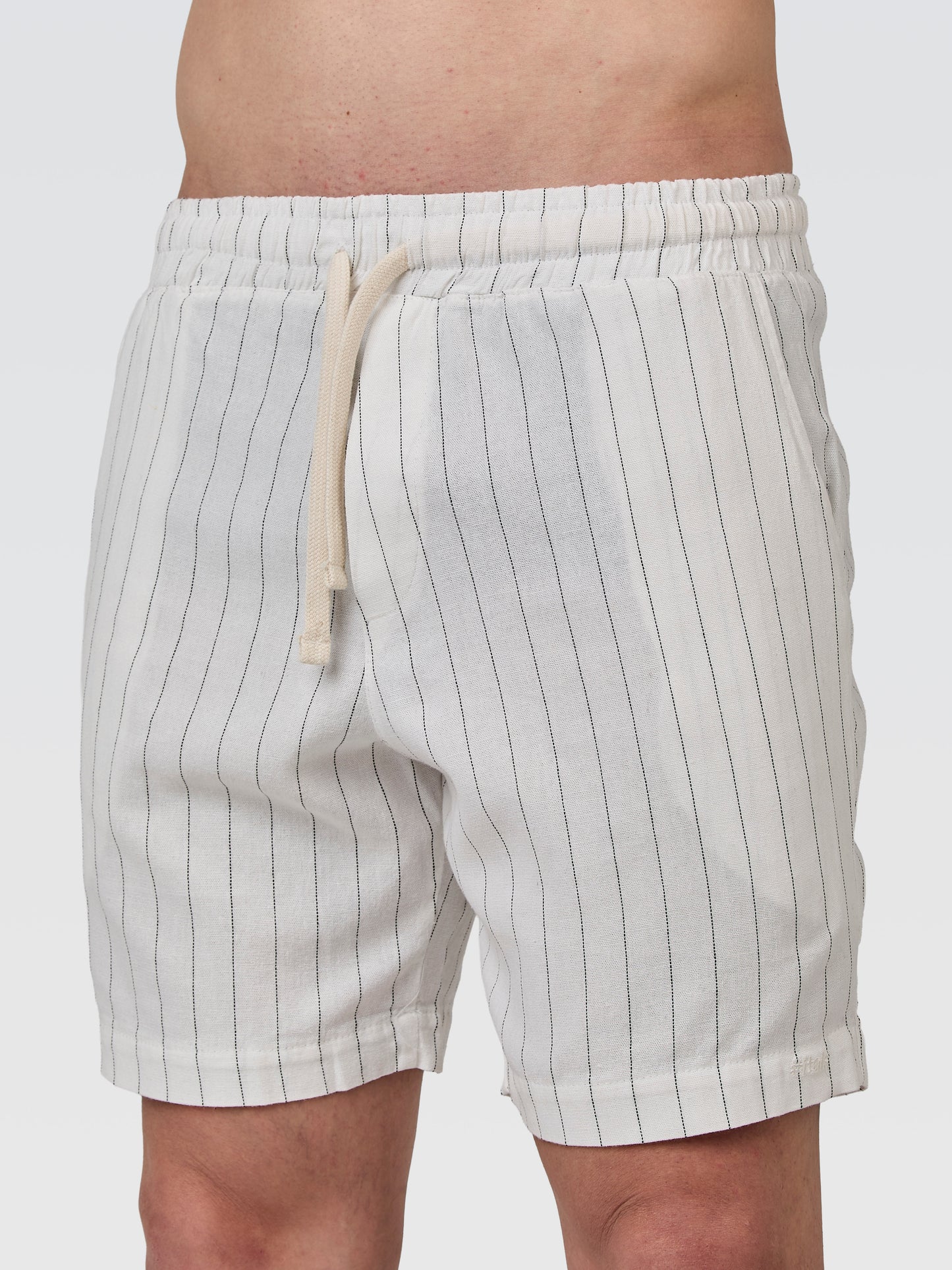 Short Linho Listra Off White