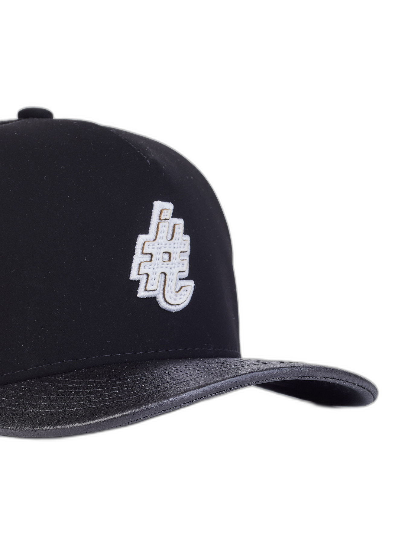 Boné Itals Preto Brasão Aba Couro