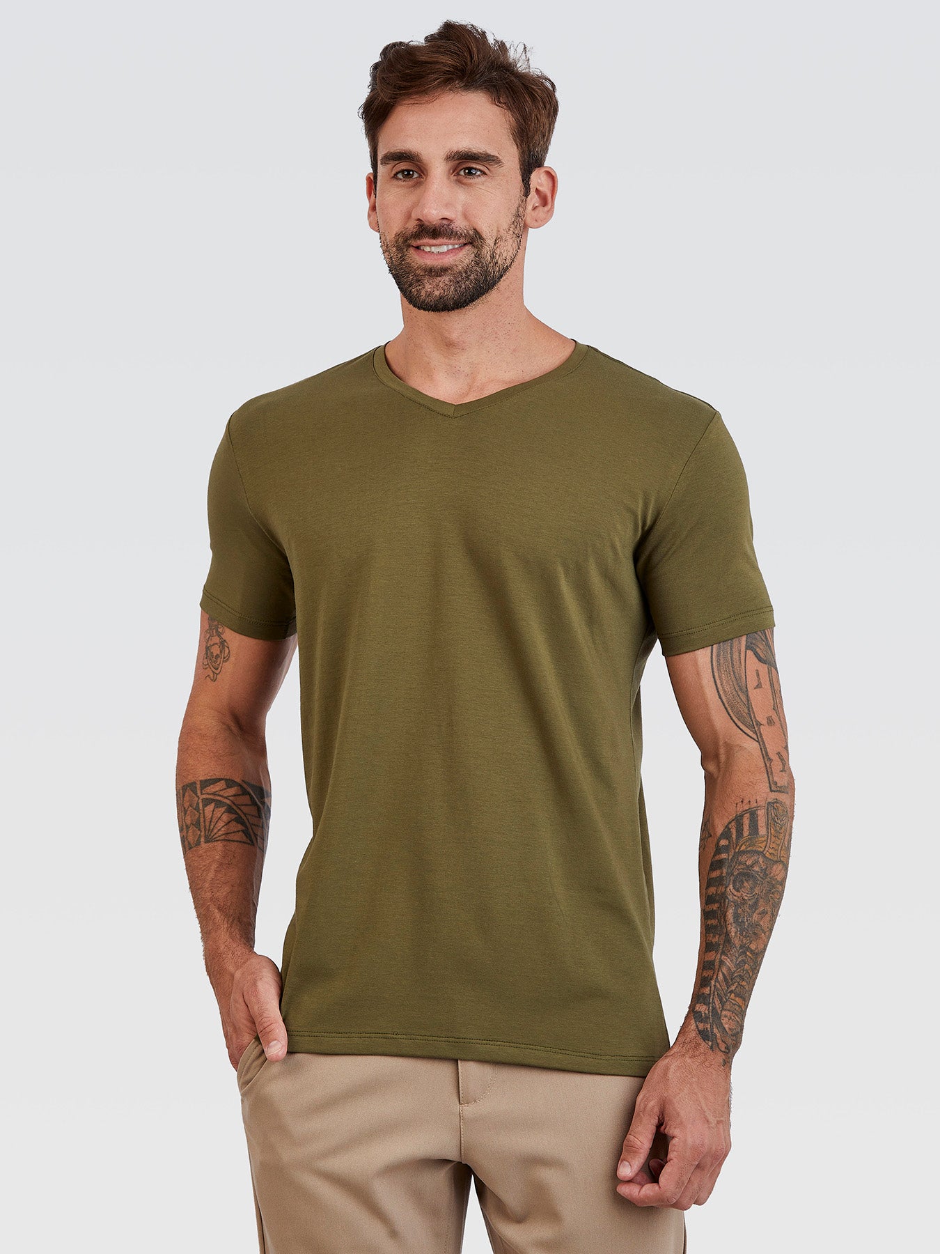 Camiseta Básica Gola V Verde