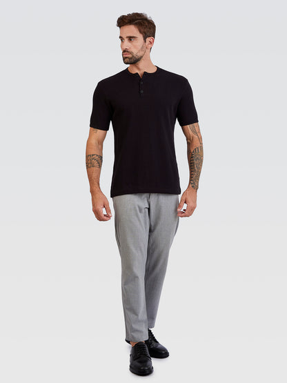 Camiseta Henley Preto Textura