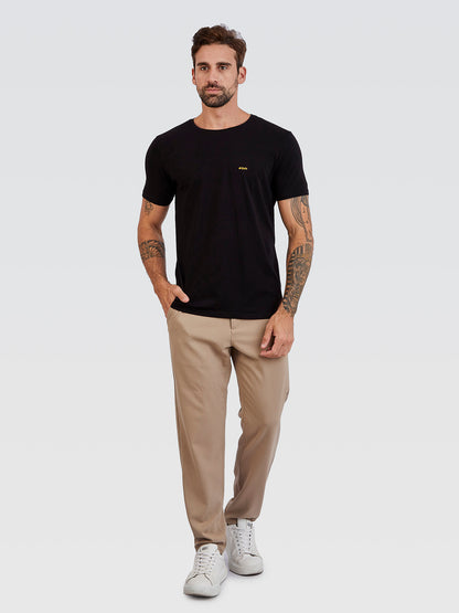 Camiseta Básica Preto Logo Neon Laranja