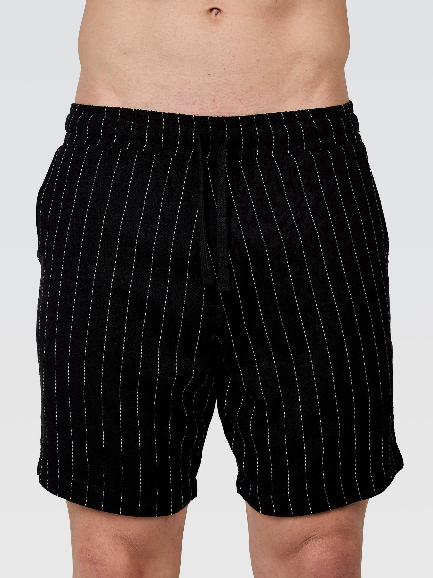 Short Linho Listra Preto