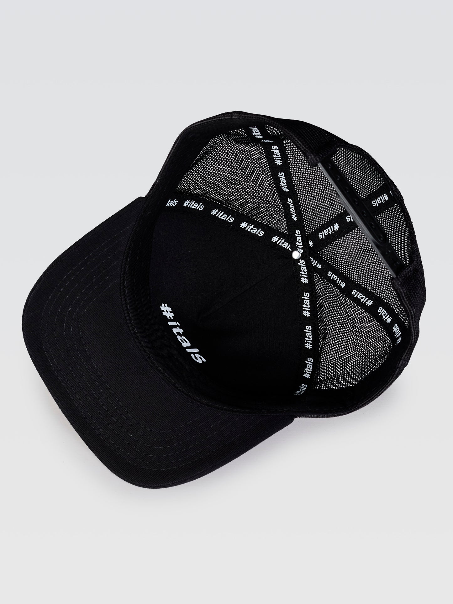 Boné Trucker #itals Preto - Brasão Mágico Azul