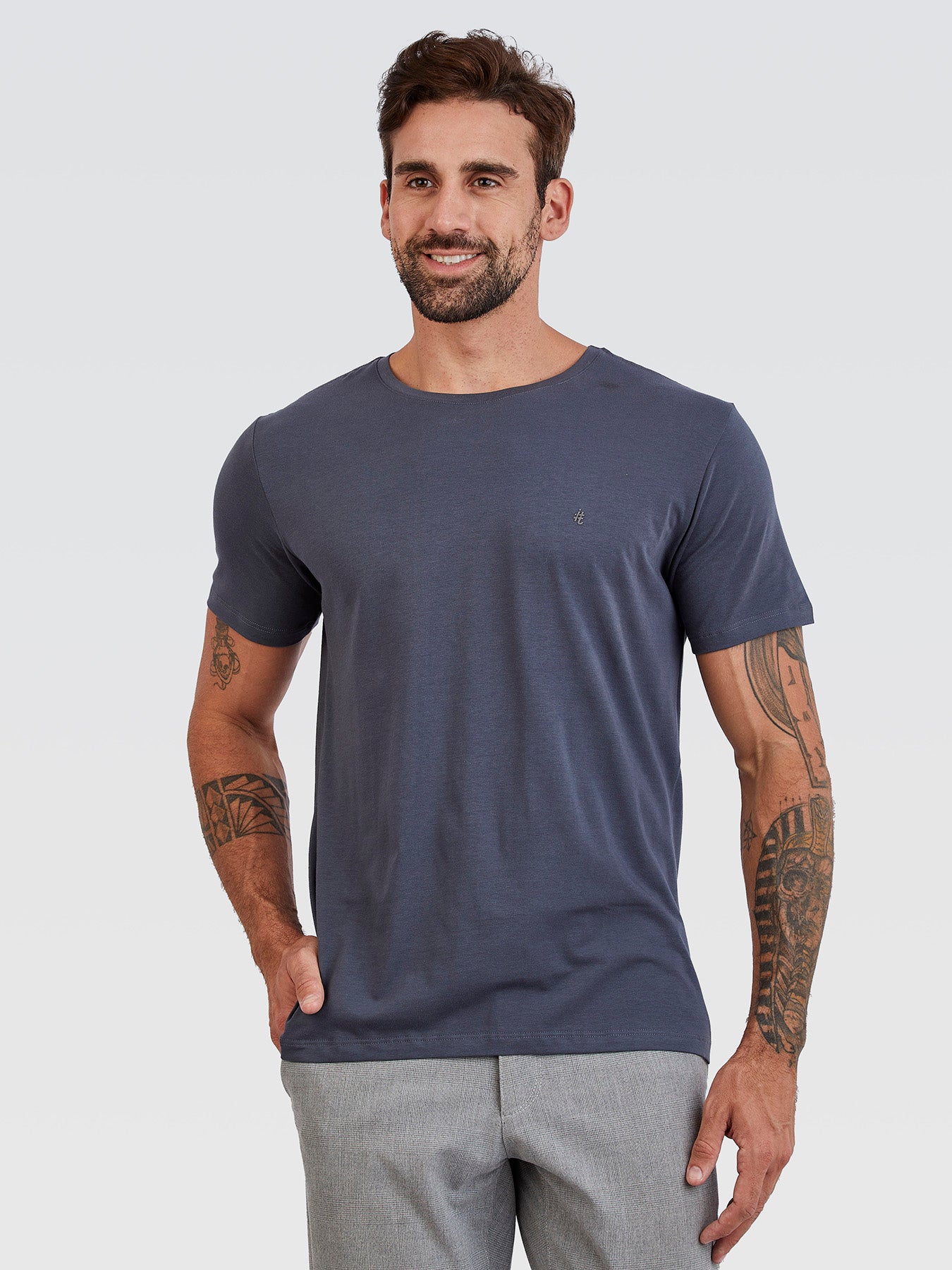 Camiseta Básica Chumbo Brasão Chumbo