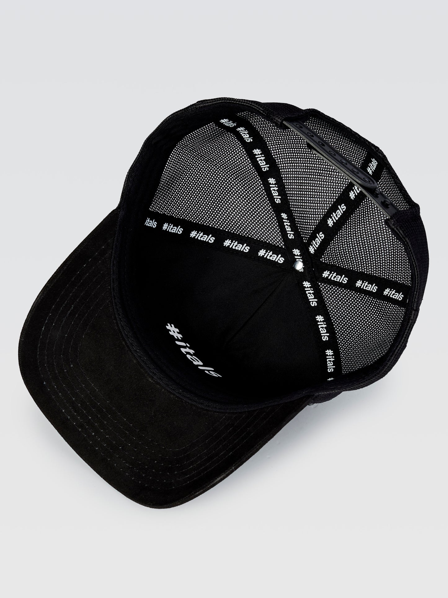 Boné Trucker #itals Impossible Preto — Mágico Azul