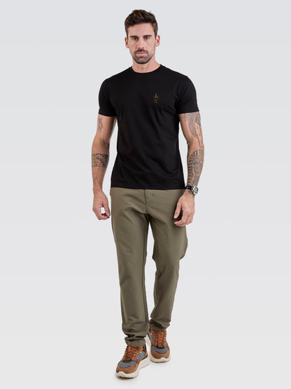 Camiseta Básica Pima Preto Logo Gold