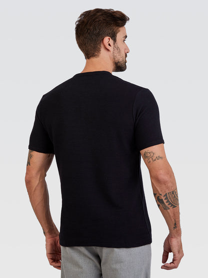 Camiseta Henley Horizonte Preto