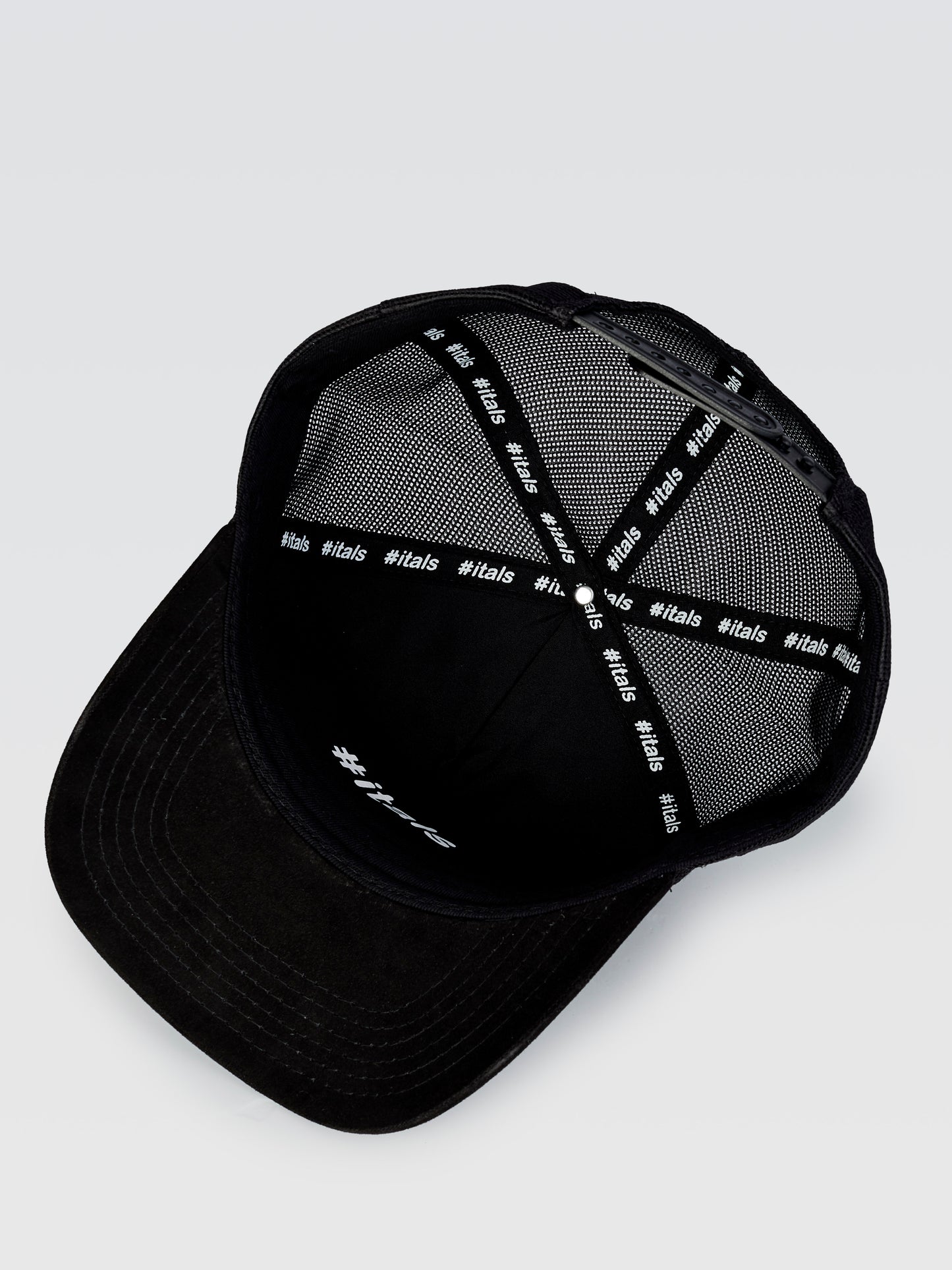 Boné Impossible Preto