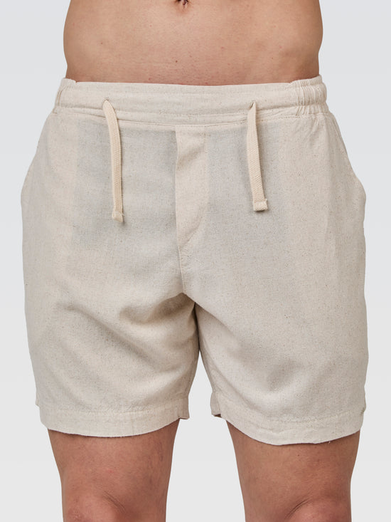 Short Linho Europeu Crú