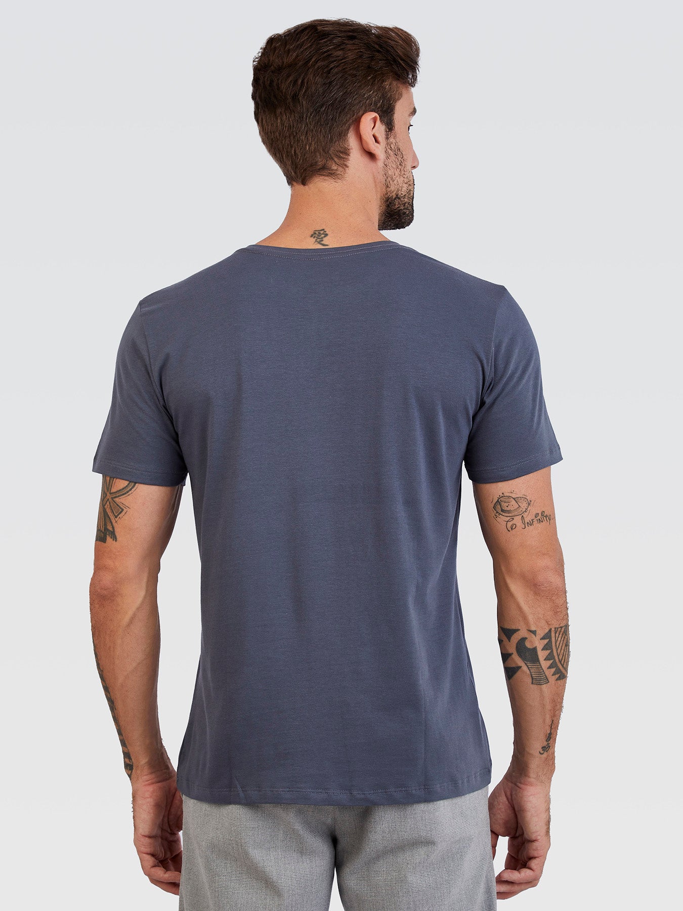 Camiseta Básica Chumbo Brasão Chumbo