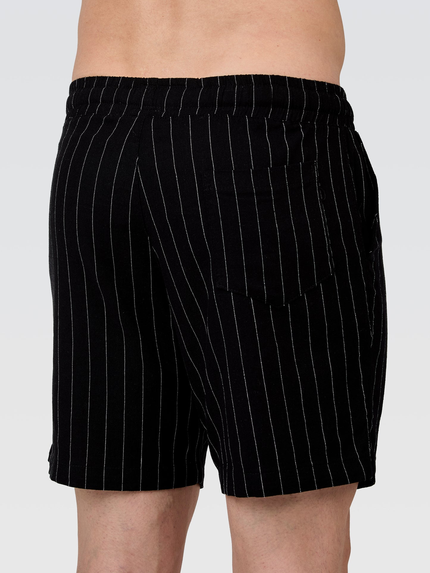 Short Linho Listra Preto